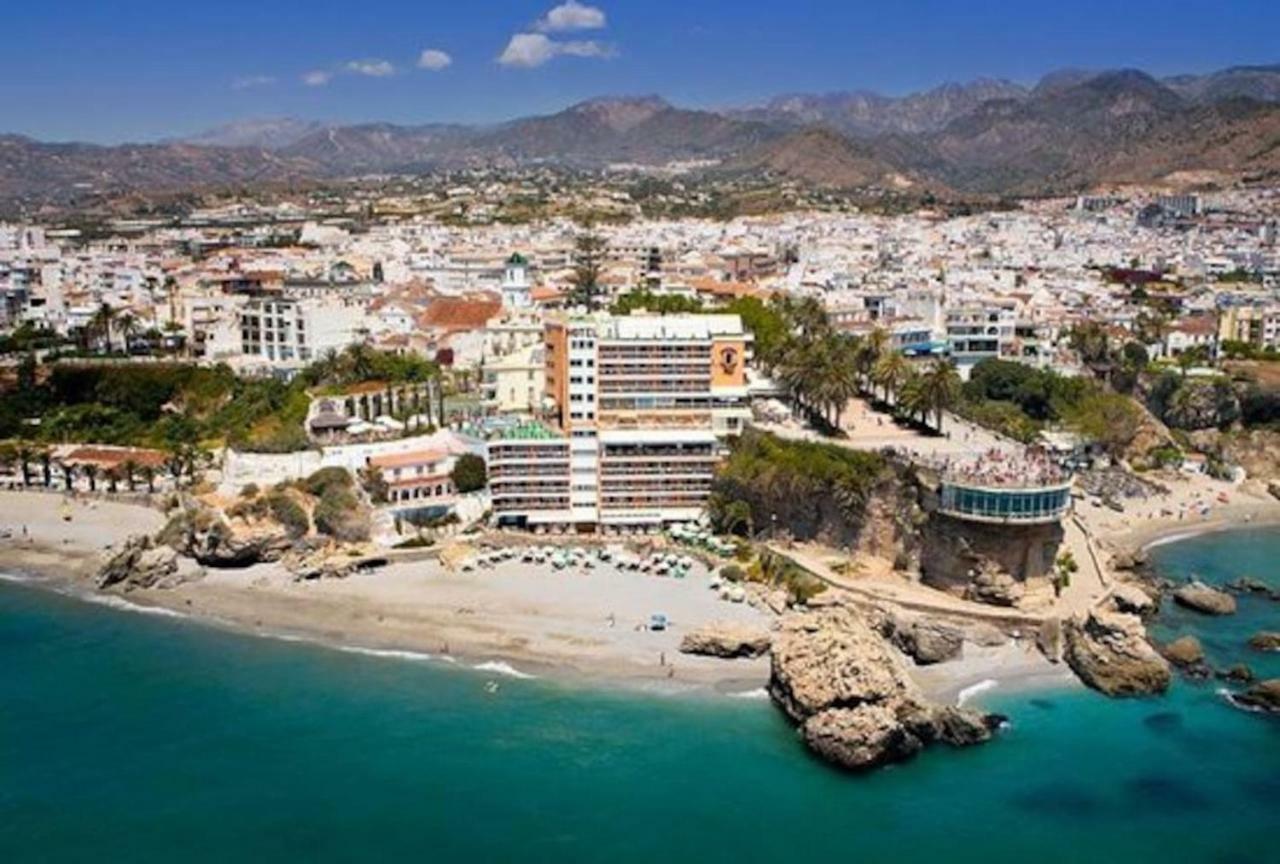 Neptuno Torrecilla Beach Nerja Exterior foto